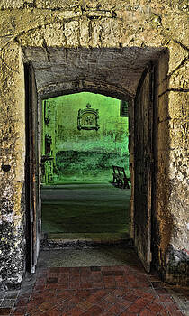 Wes and Dotty Weber - Enter Into St Emilion Wes and Dotty Weber - Enter Into St Emilion