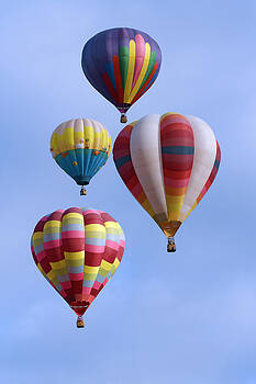 Wes and Dotty Weber - Four Colorful Balloons Wes and Dotty Weber - Four Colorful Balloons