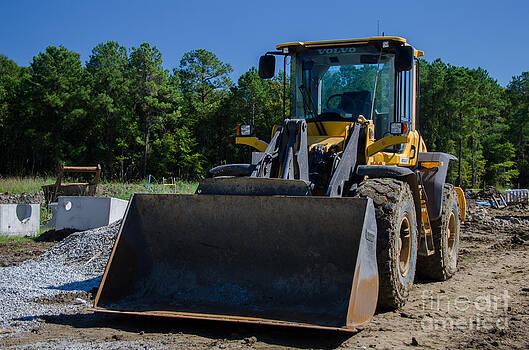 Dale Powell - Front End Loader Dale Powell - Front End Loader