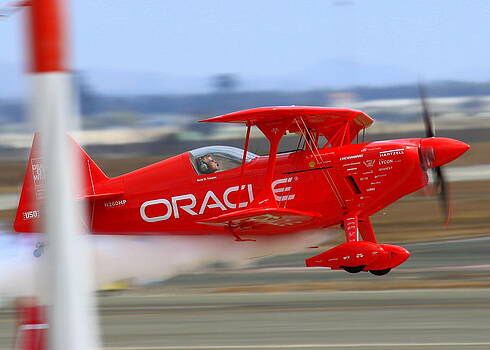 John King - Hi Speed Low Pass by Sean Tucker at Salinas KSNS Air Show John King - Hi Speed Low Pass by Sean Tucker at Salinas KSNS Air Show
