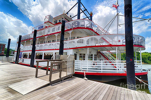 Danny Hooks - Montgomery Alabama Riverboat Danny Hooks - Montgomery Alabama Riverboat