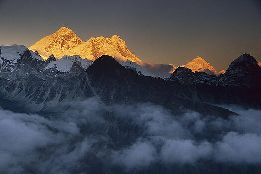 Colin Monteath - Mt Everest Lhotse And Makalu Nepal Colin Monteath - Mt Everest Lhotse And Makalu Nepal