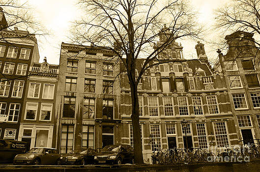 Pravine Chester - Row Houses Pravine Chester - Row Houses