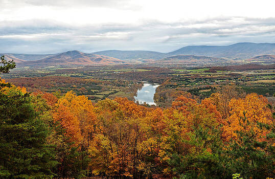 Lara Ellis - Shenandoah Autumn Splendor Lara Ellis - Shenandoah Autumn Splendor