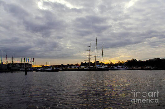 Pravine Chester - Sunrise in Amsterdam Pravine Chester - Sunrise in Amsterdam