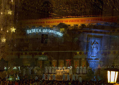 Paul W Sharpe Aka Wizard of Wonders - This is the Philippines No.58 - Mass at Basilica del Santo Nino Paul W Sharpe Aka Wizard of Wonders - This is the Philippines No.58 - Mass at Basilica del Santo Nino