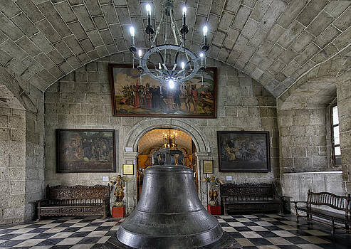 Paul W Sharpe Aka Wizard of Wonders - This is the Philippines No.89 - San Agustin Church Bell Paul W Sharpe Aka Wizard of Wonders - This is the Philippines No.89 - San Agustin Church Bell