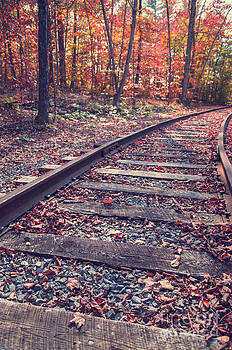 Edward Fielding - Train Tracks Edward Fielding - Train Tracks