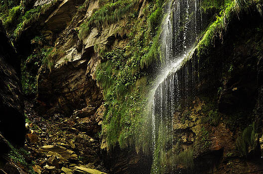 Mariusz Zawadzki - waterfall Mariusz Zawadzki - waterfall