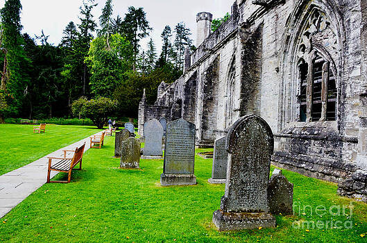 Pravine Chester - Dunkeld Cathedral Pravine Chester - Dunkeld Cathedral