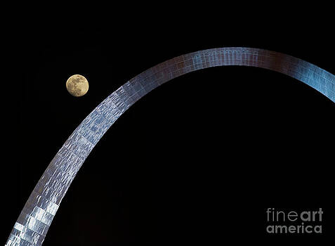 Tim Mulina - Arch and Moon Tim Mulina - Arch and Moon