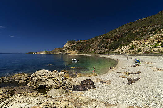 Enrico Pelos - ELBA ISLAND - Solitary beach - Spiaggia solitaria - ph Enrico Pelos Enrico Pelos - ELBA ISLAND - Solitary beach - Spiaggia solitaria - ph Enrico Pelos