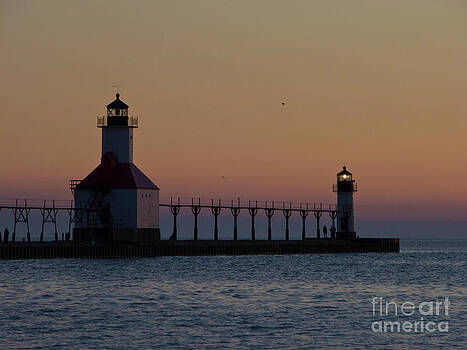 Tim Mulina - Great Lake Lighthouse Tim Mulina - Great Lake Lighthouse