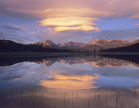 Tim Fitzharris - Lenticular Clouds Over Mount Dana Mount Tim Fitzharris - Lenticular Clouds Over Mount Dana Mount