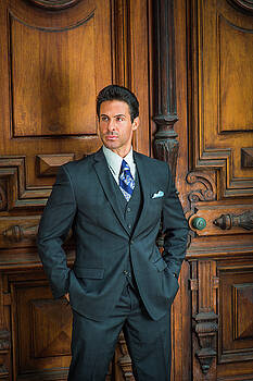 Alexander Image - Portrait of Handsome American Middle Age Businessman in New York Alexander Image - Portrait of Handsome American Middle Age Businessman in New York