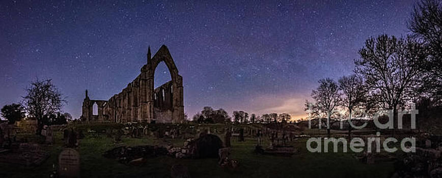 Mariusz Talarek - Milky Way @ Bolton Abbey Mariusz Talarek - Milky Way @ Bolton Abbey