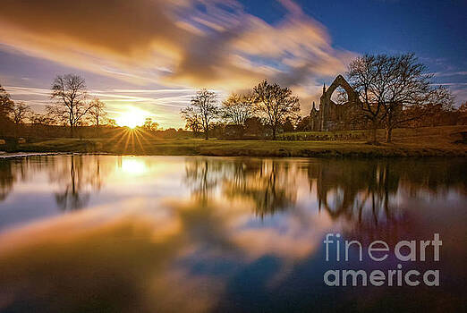 Mariusz Talarek - Golden hour by the River Wharfe Mariusz Talarek - Golden hour by the River Wharfe