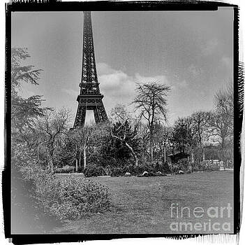 Cyril Jayant - Eiffel Tower. Cyril Jayant - Eiffel Tower.