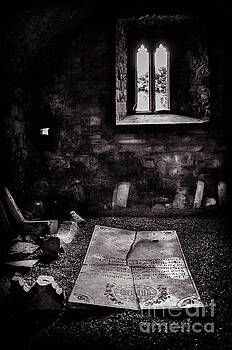 RicardMN Photography - A tombstone in Sligo Abbey BW RicardMN Photography - A tombstone in Sligo Abbey BW
