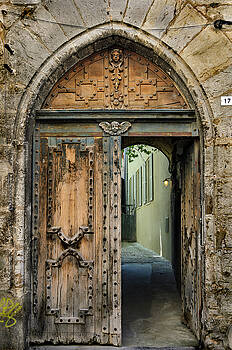 RicardMN Photography - Antique carved door in Cahors RicardMN Photography - Antique carved door in Cahors