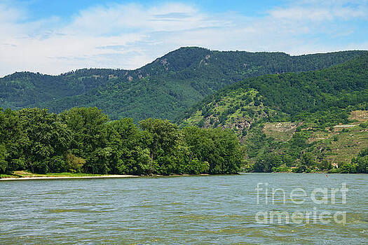 Bob Phillips - Danube River Valley Bob Phillips - Danube River Valley