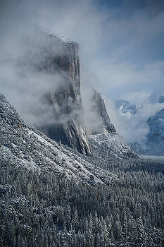 Rick Strobaugh - El Capitan in Clouds Rick Strobaugh - El Capitan in Clouds