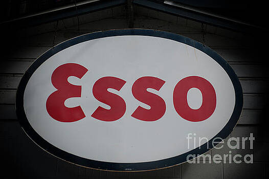 Dale Powell - Esso Metal Sign Dale Powell - Esso Metal Sign