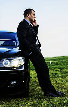 Newnow Photography By Vera Cepic - Man lean on the car Newnow Photography By Vera Cepic - Man lean on the car