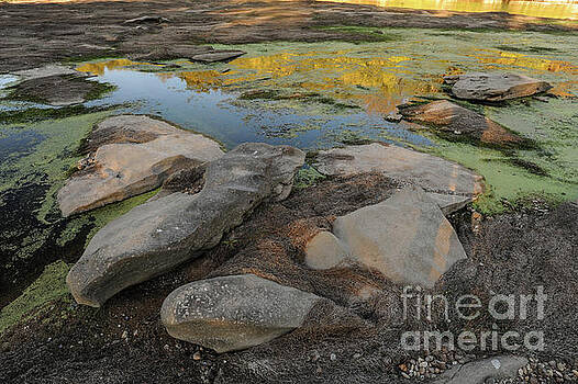 Billy Moore - Rocks and Reflections 2 Billy Moore - Rocks and Reflections 2