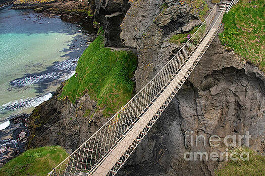 Bob Phillips - Carrick-a-Rede Rope Bridge Bob Phillips - Carrick-a-Rede Rope Bridge