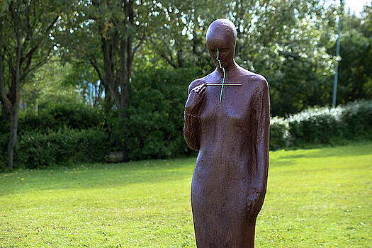 RicardMN Photography - Sculpture at Landakotskirkja Reykjavik RicardMN Photography - Sculpture at Landakotskirkja Reykjavik
