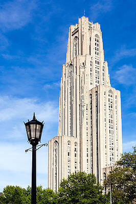 Wall Art - Photograph - Cathedral of Learning in Pittsburgh #1 by Steven Heap
