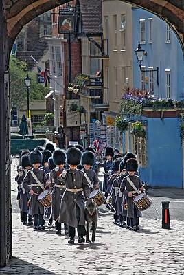 Marching by Michael Stolp
