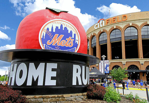 Mets Home Run Apple by Allen Beatty Mets Home Run Apple by Allen Beatty