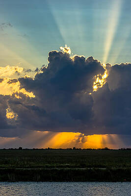Wall Art - Photograph - Rays From the Clouds #1 by Ed Gleichman