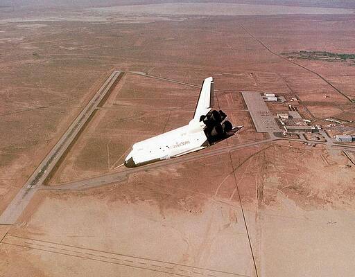 Wall Art - Photograph - Space Shuttle Prototype Testing #1 by Science Photo Library