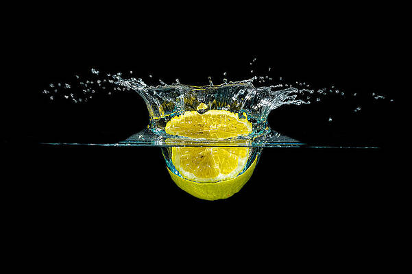Wall Art - Photograph - Splashing Lemon #1 by Peter Lakomy