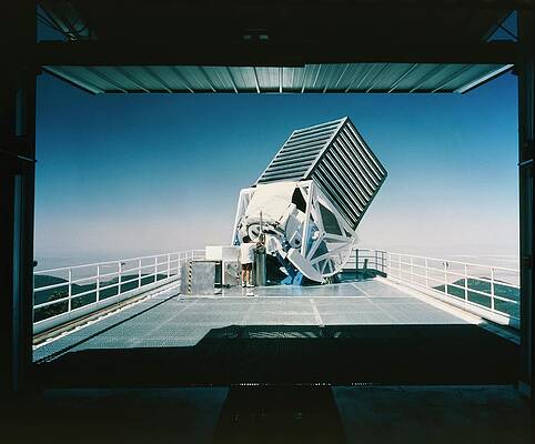 Wall Art - Photograph - The Sloan Digital Sky Survey (sdss) Telescope #1 by Science Photo Library