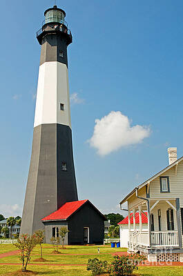 Wall Art - Photograph - Tybee Island Lighthouse, Ga #1 by Millard H. Sharp