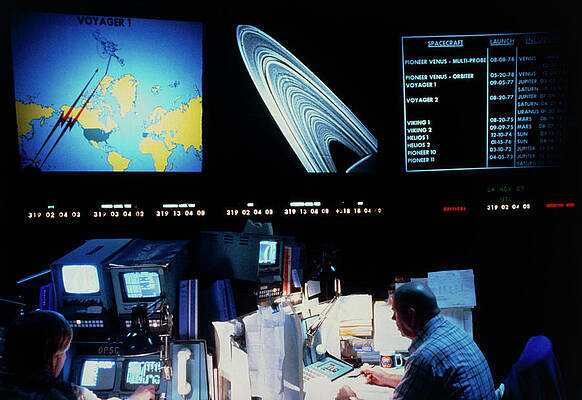 Wall Art - Photograph - Voyager 1 Mission Control During Saturn Encounter #1 by Peter Ryan/science Photo Library