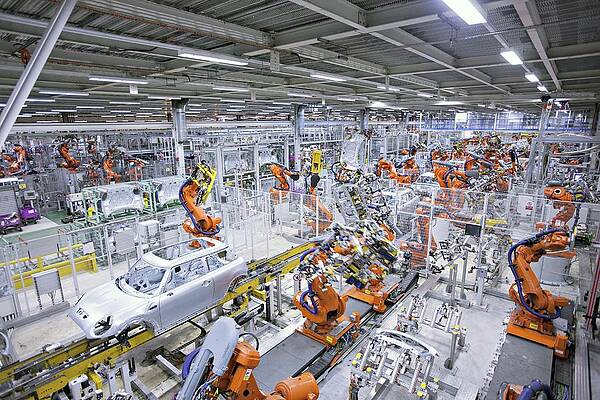 Wall Art - Photograph - Mini Car Factory by Lewis Houghton/science Photo Library