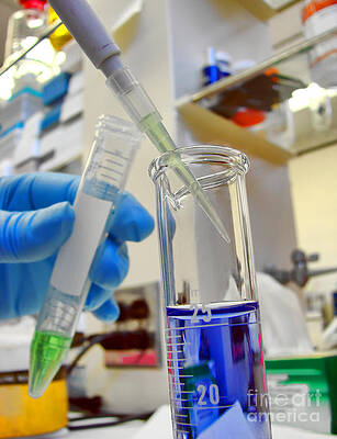 Wall Art - Photograph - Scientific Experiment in Science Research Lab #19 by Science Research Lab
