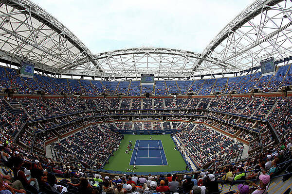 Wall Art - Photograph - 2015 U.s. Open - Day 1 by Clive Brunskill