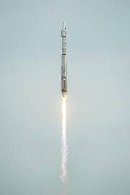 Wall Art - Photograph - Launch Of Maven Mission To Mars #2 by Science Photo Library