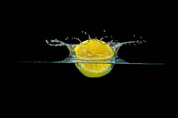 Wall Art - Photograph - Splashing Lemon #2 by Peter Lakomy
