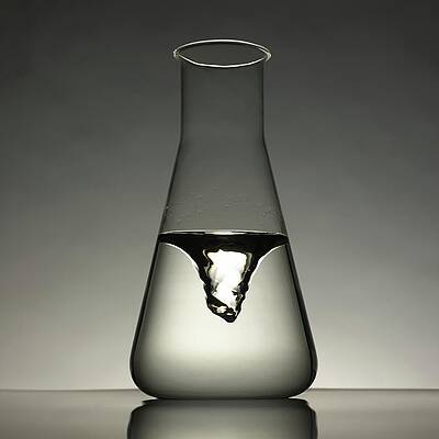 Wall Art - Photograph - Briggs-rauscher Oscillating Reaction #3 by Science Photo Library