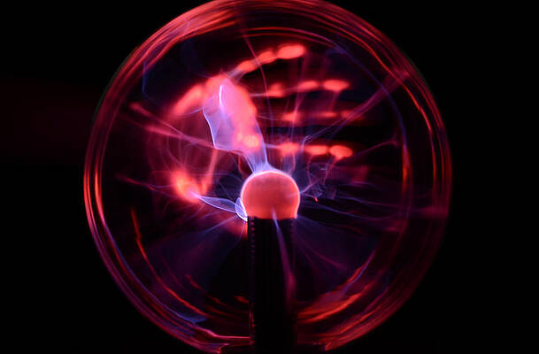 Wall Art - Photograph - Plasma Lamp #3 by Science Source