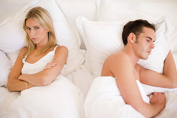 Wall Art - Photograph - Relationship Trouble #7 by Science Photo Library