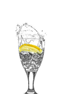 Wall Art - Photograph - Slice of lemon in Glass #7 by Peter Lakomy