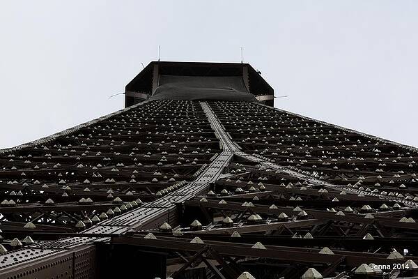 Advantage point Eiffel Tower by Jenna S